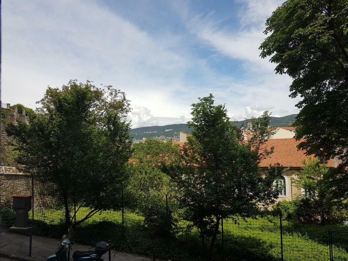 Casa Vacanze All'Angolo Trieste Exterior foto